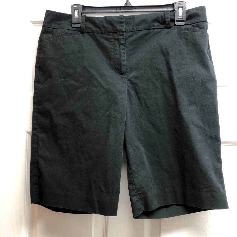 Women's Black Talbots Bermuda Shorts Size 10 Sleek Professional Look